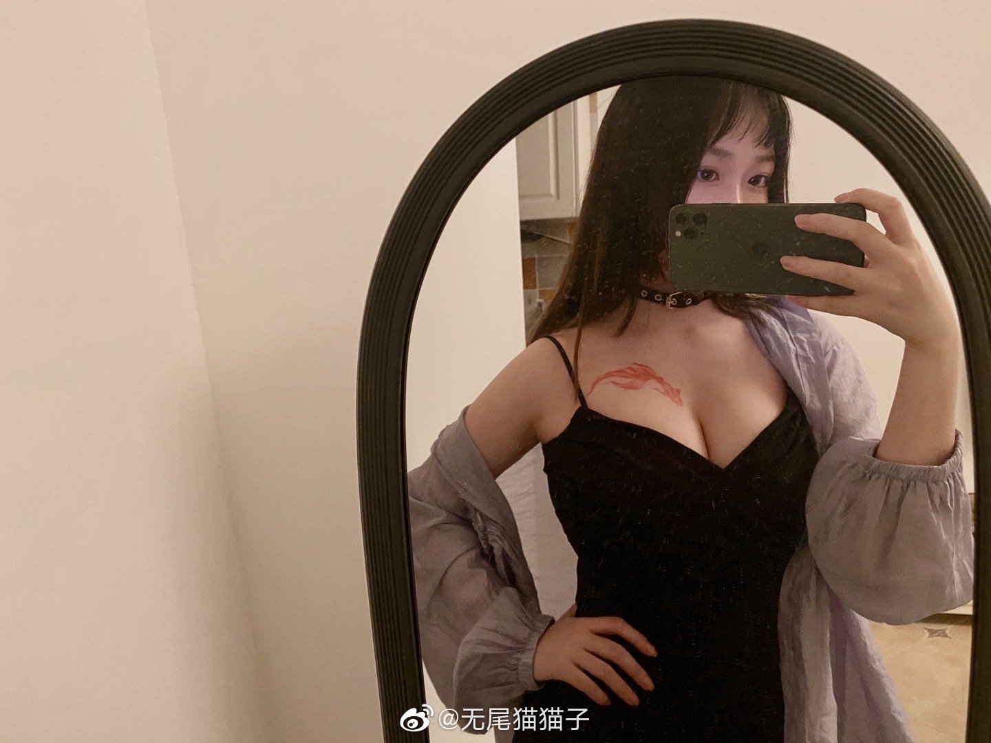 0068NJc4gy1giw7bp9mrmj31400u0n5r.jpg