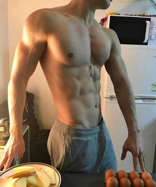 那么当丁丁进入的那一瞬间，妹纸是什么感觉呢